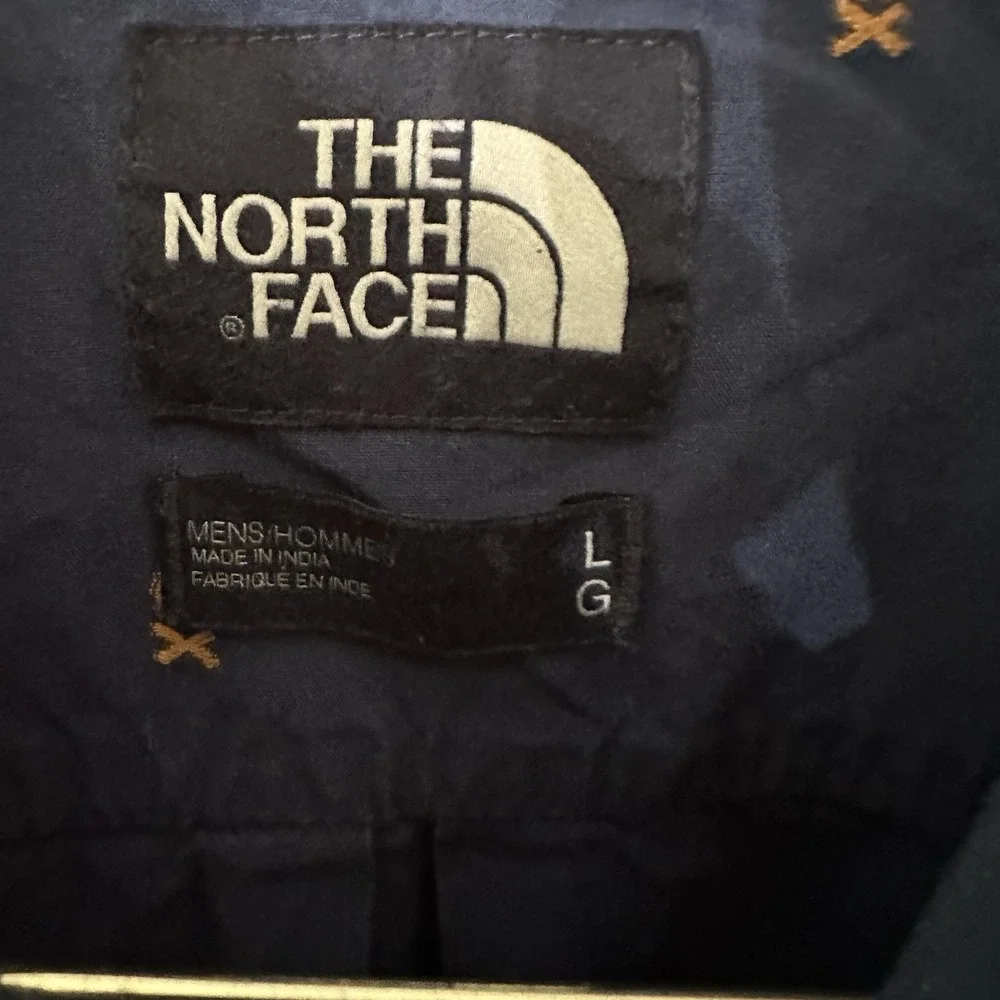 The North Face Men's‎ Shirt Large Blue Campfire Print Short Sleeve Button Up